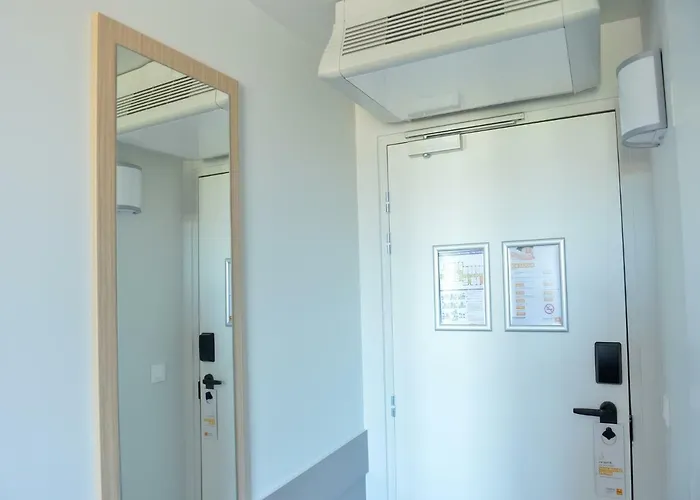 Premiere Classe Reims Nord - 2*