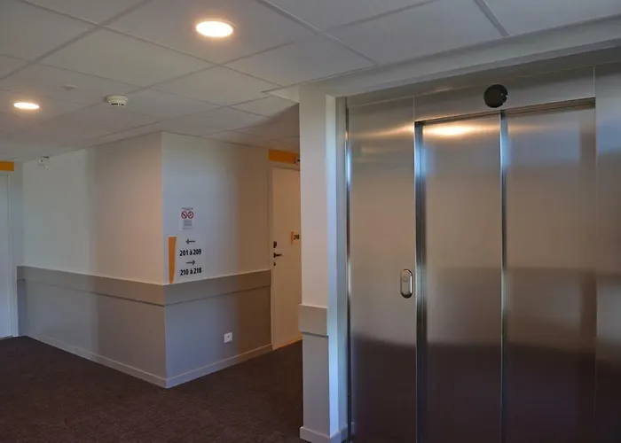 Premiere Classe Reims Nord - Hotel